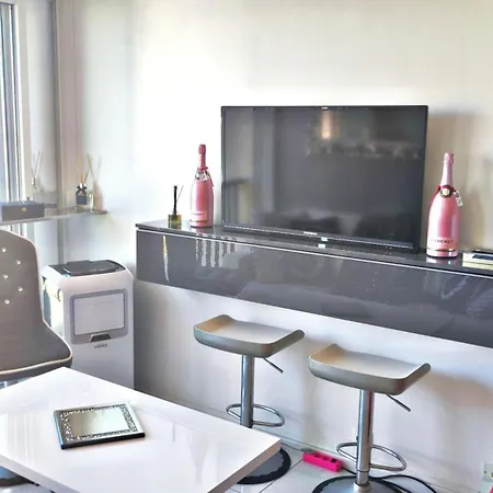 Odyssee Charnelle Heliopolis Cap D'agde Appartement